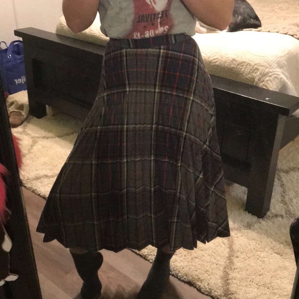 Pleated Midi Skirt